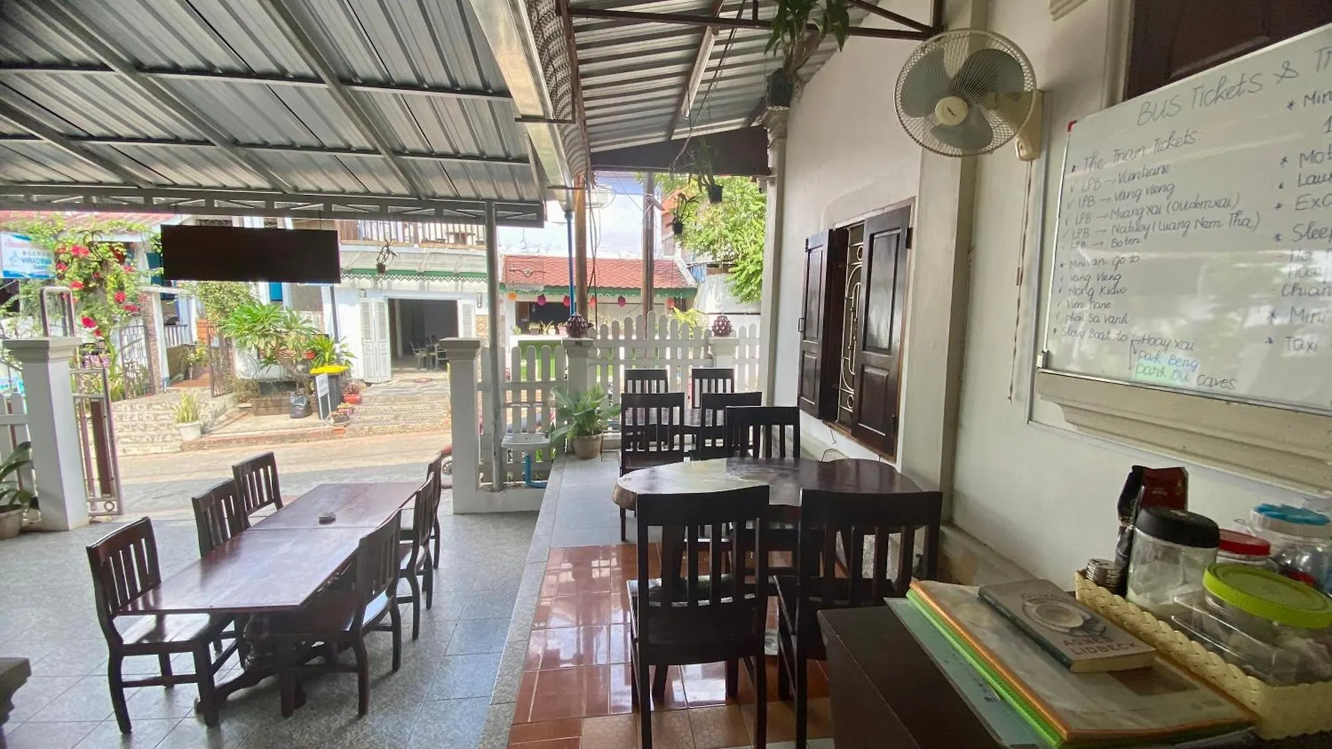 ** מלון לואנג פרבאנג Xuan Keo Place House 2 לאוס