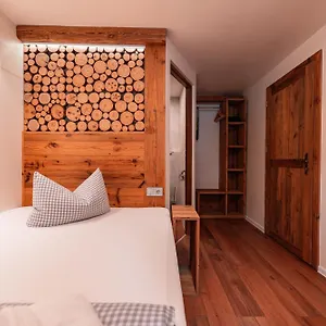 Boutique Restaurant & Beim Lipp 3*, Rosshaupten Germany